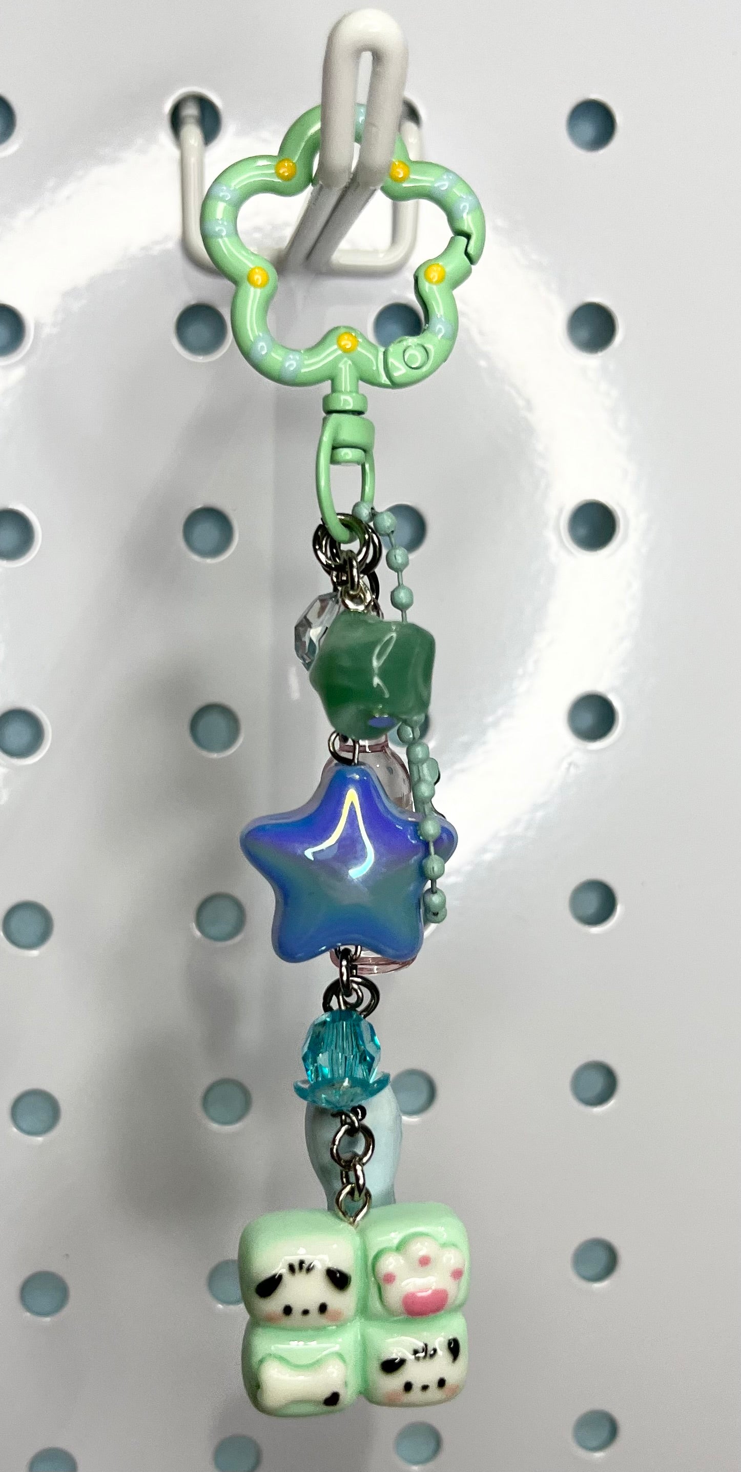 Breloczki - KOLOROWE sanrio