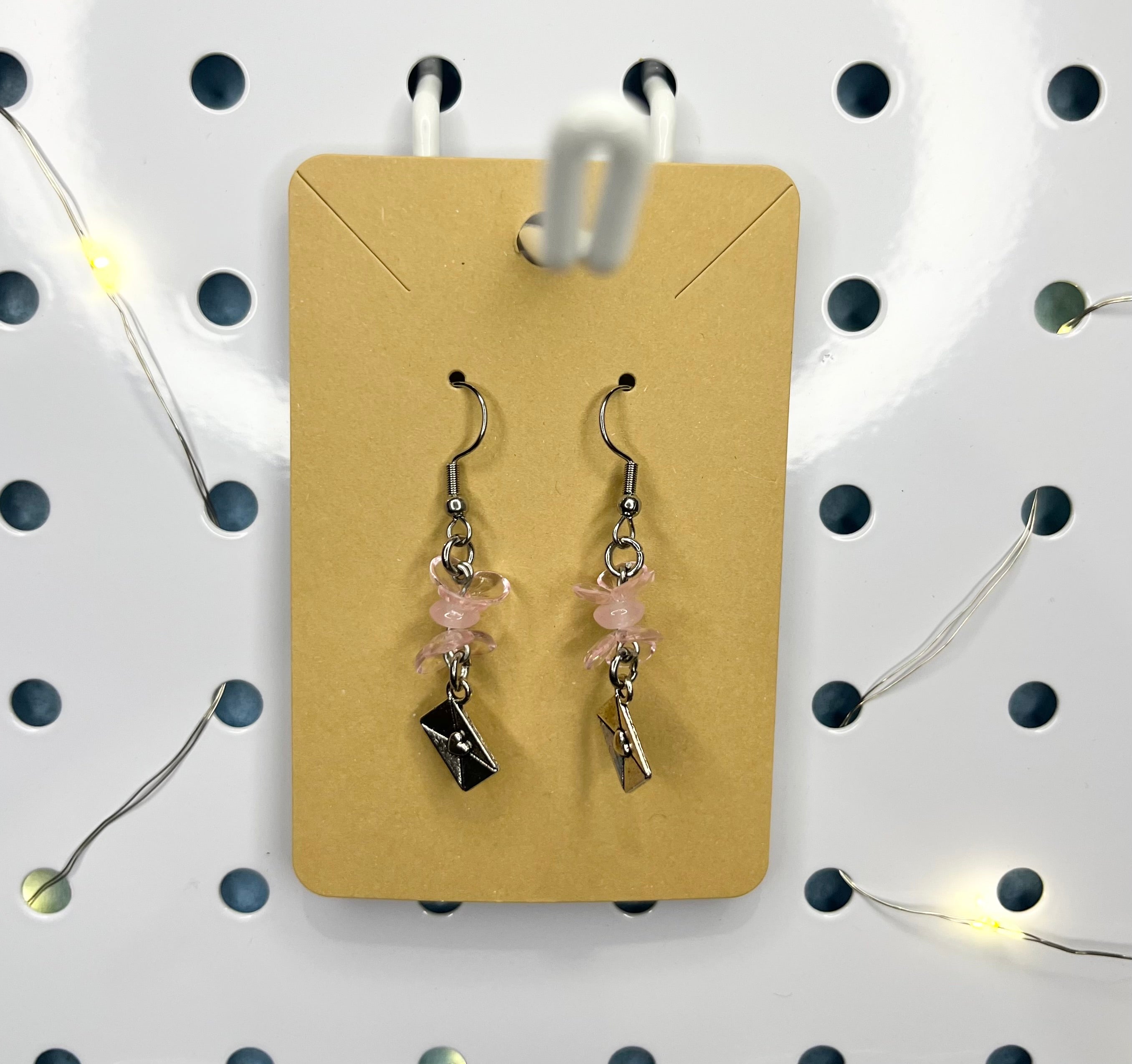 Delikatne Różowe Kolczyki