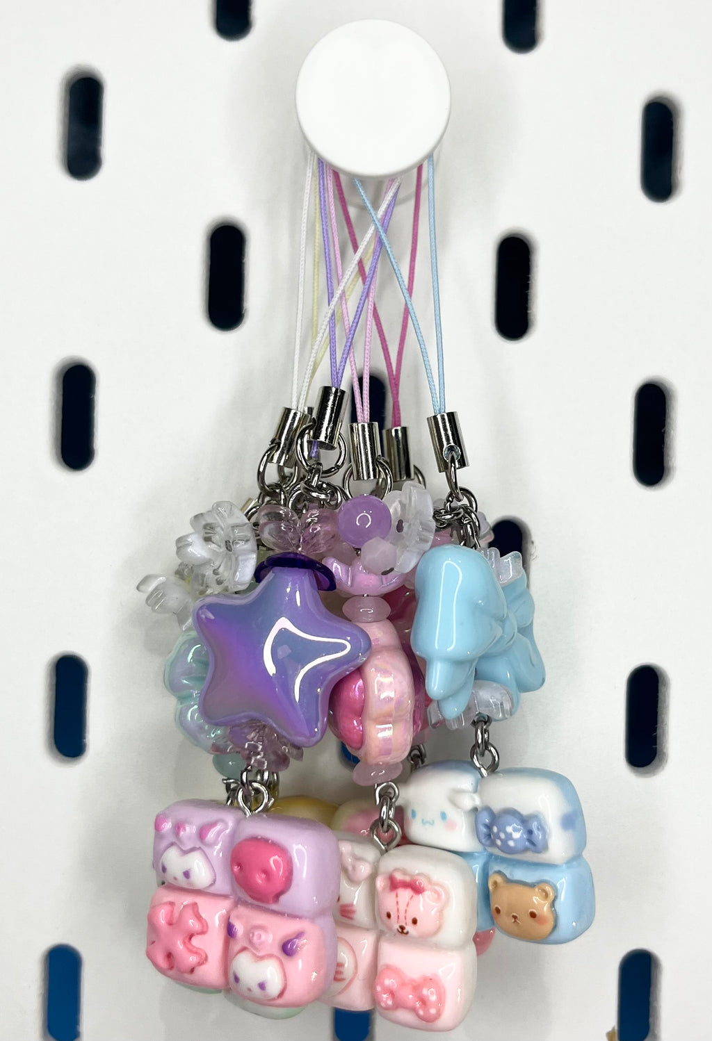 Wisiorki do telefonu - Sanrio