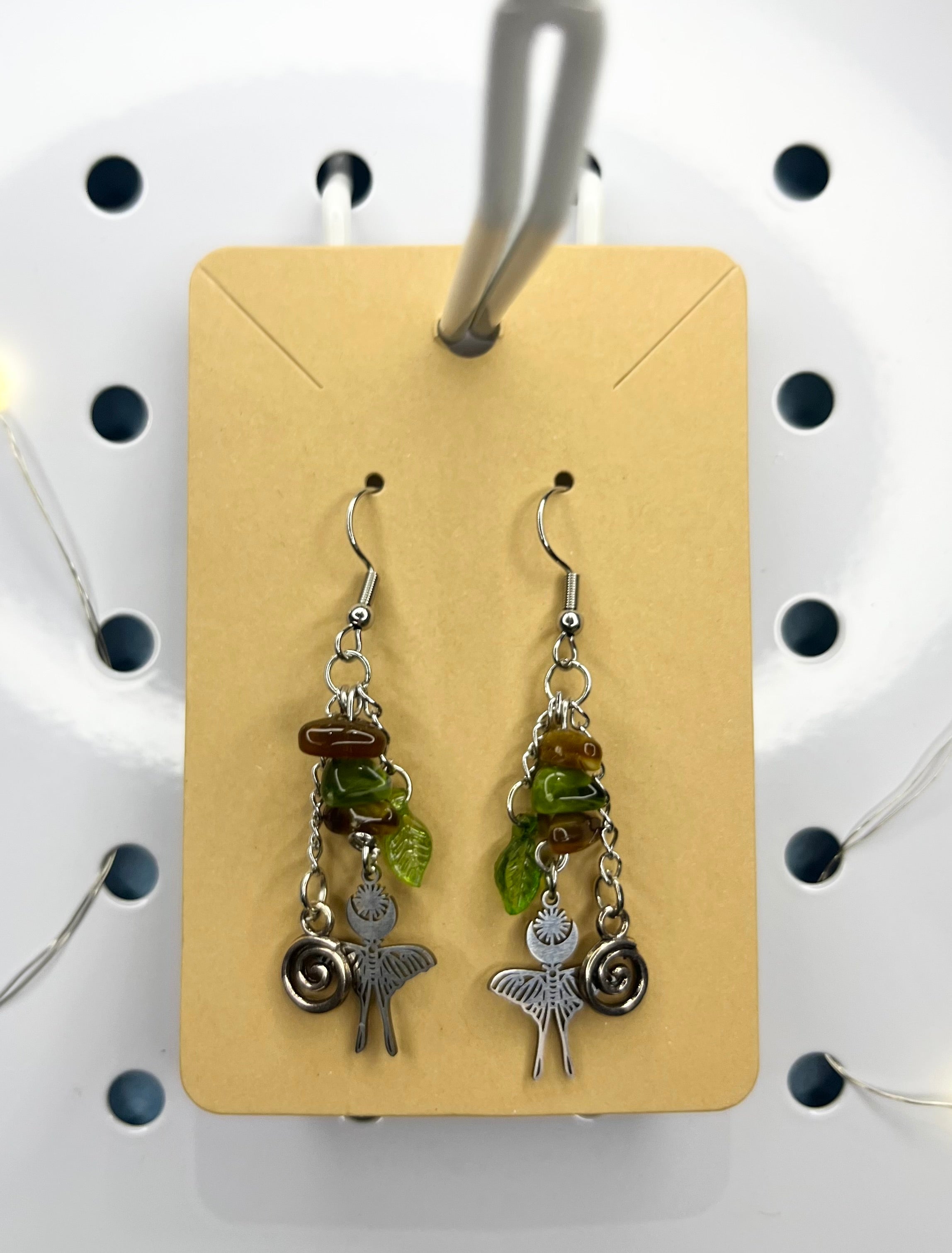 Kolczyki z leśnym motywem