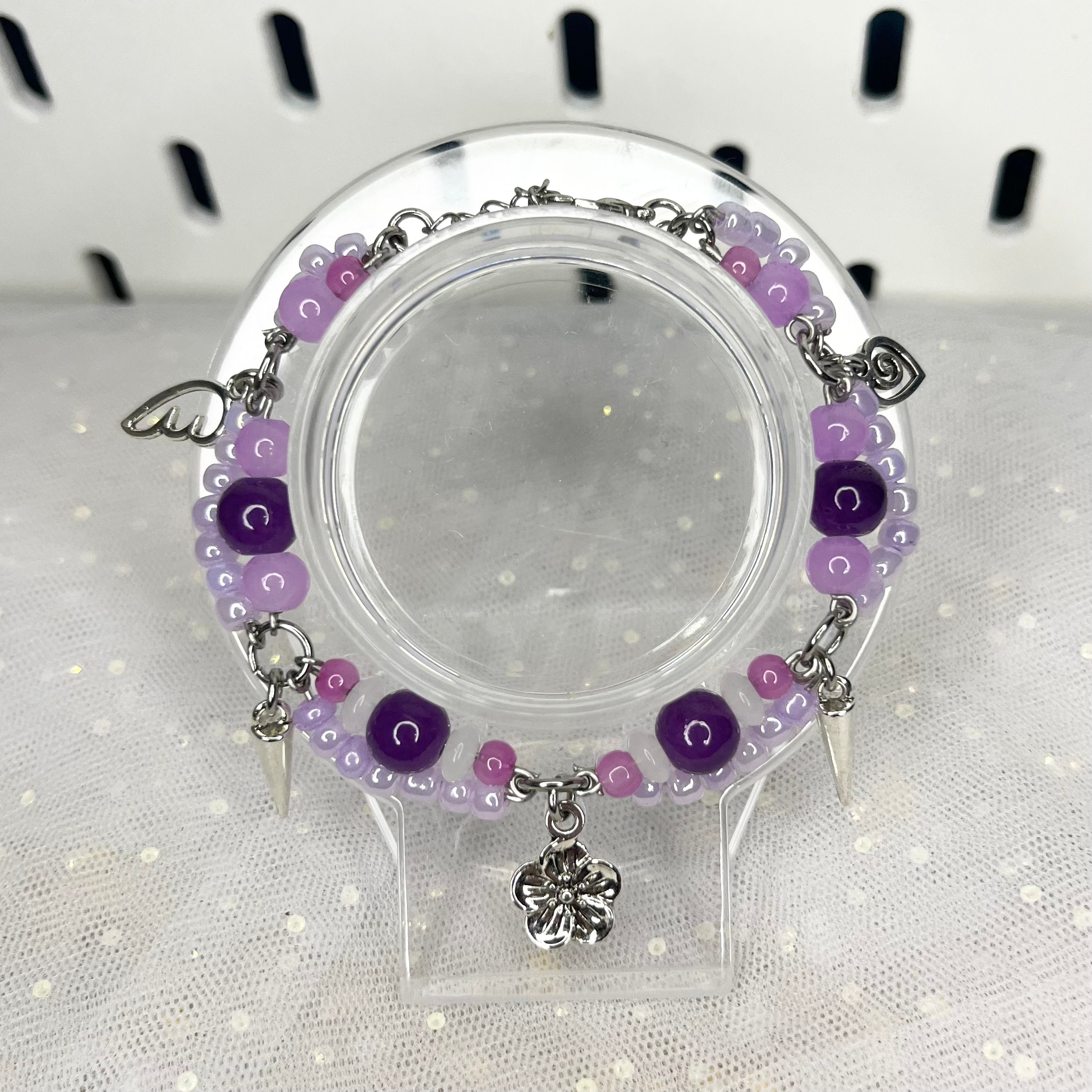 Bransoletki w różnych wersjach kolorystycznych