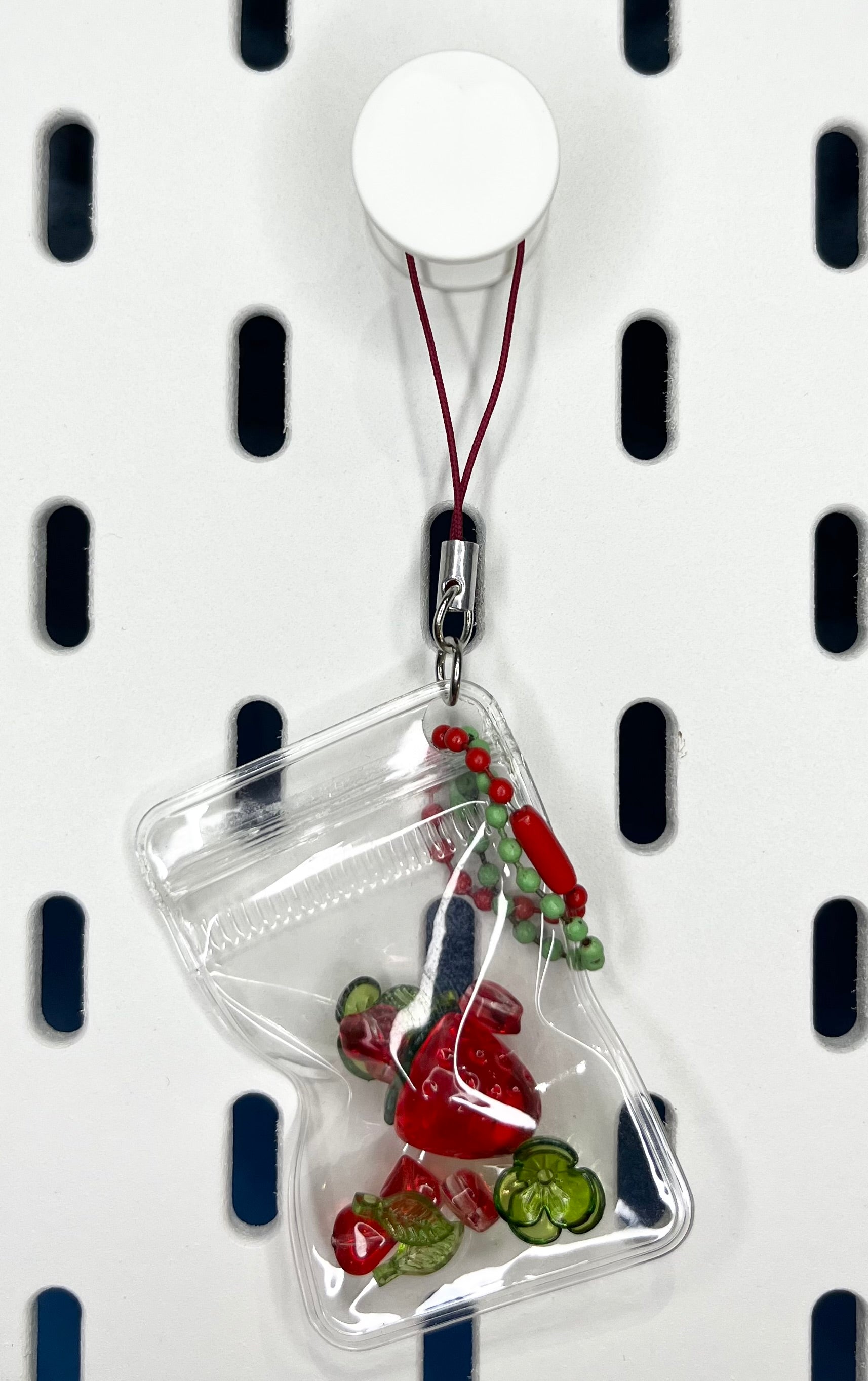 Zawieszki do telefonów - Truskawki