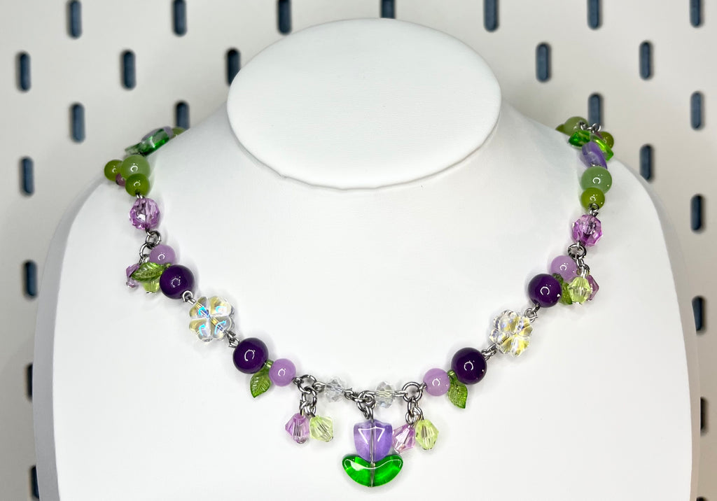 Zestaw Naszyjników z motywem Kwiatów