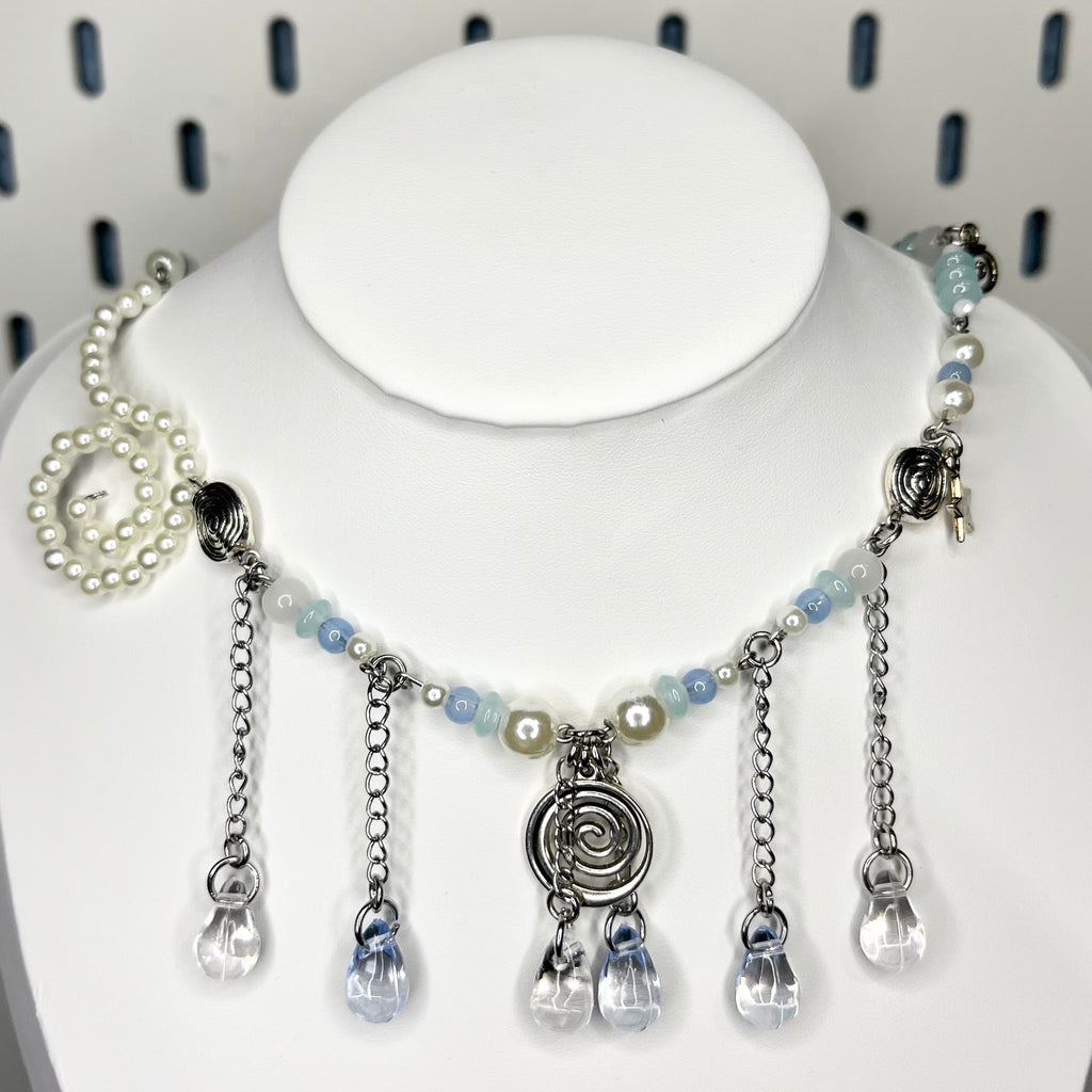 Naszyjnik z morskim motywem