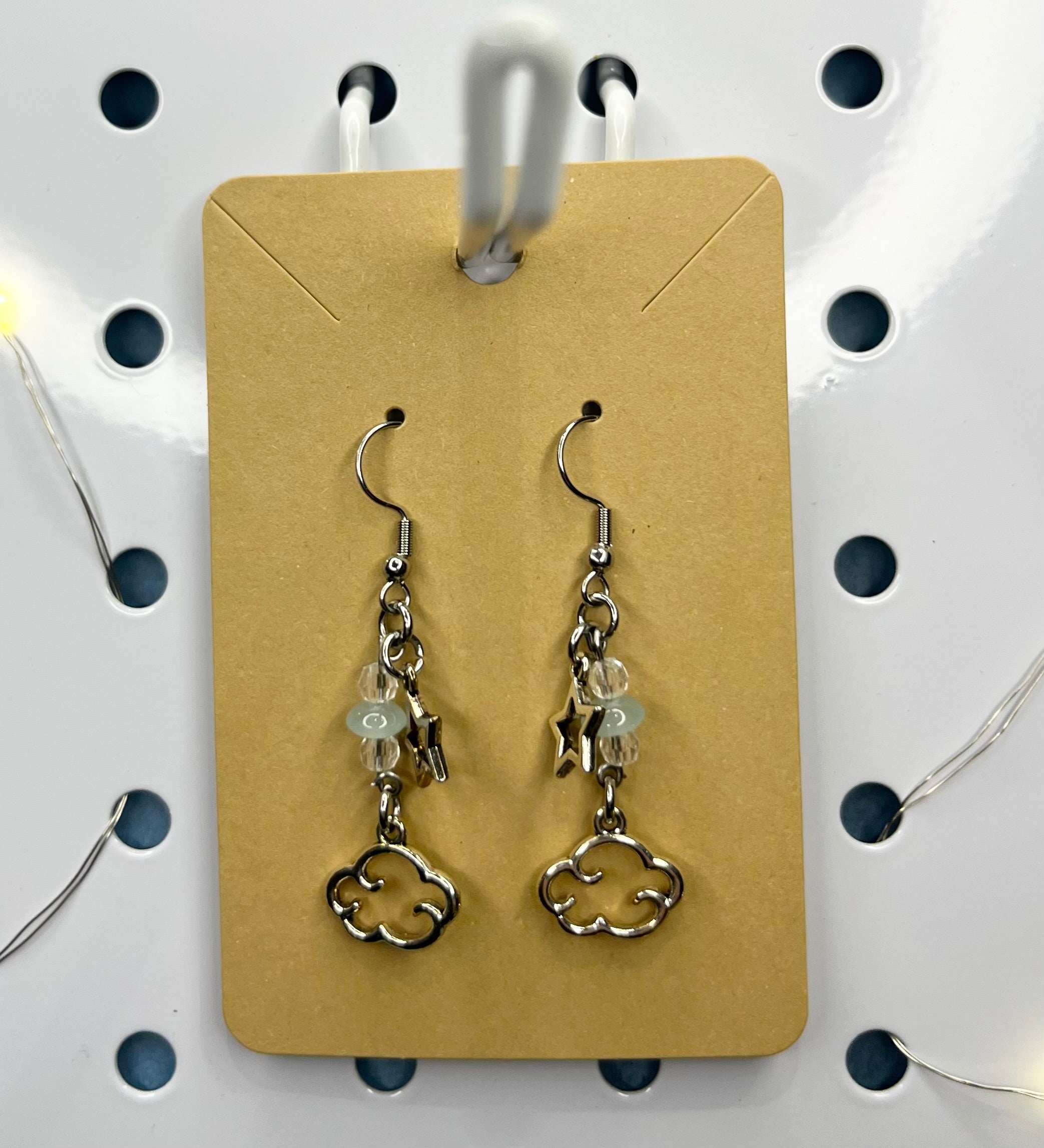 Kolczyki z motywem chmurek