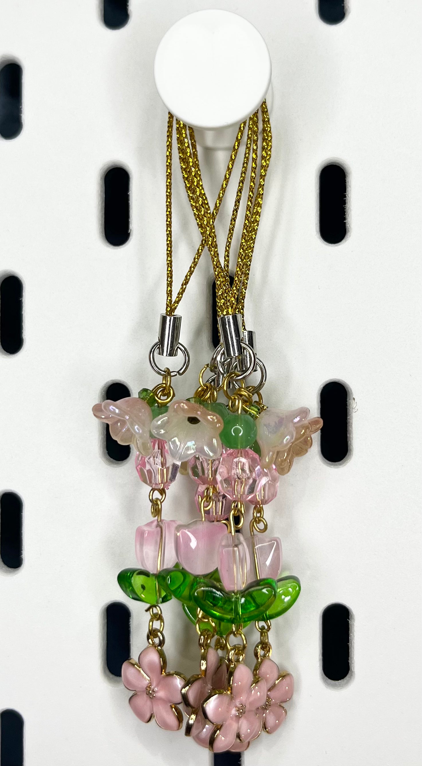 Zawieszki do telefonu - Motyw Różowych Kwiatów